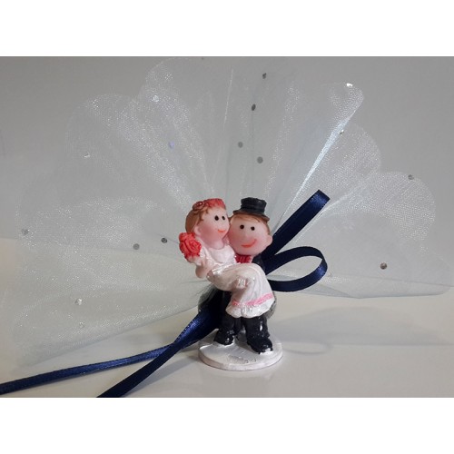 Gelin Damat Kucagında şapkalı