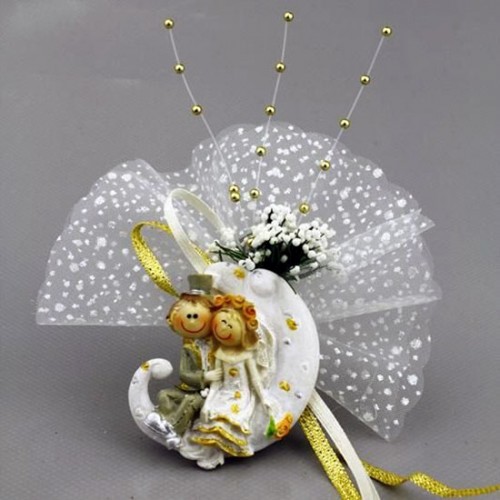 Gelin Damat Ay Üzerinde Yeşil